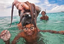 „WALKING UNDER WATER” AWARDED AT HOT DOCS!